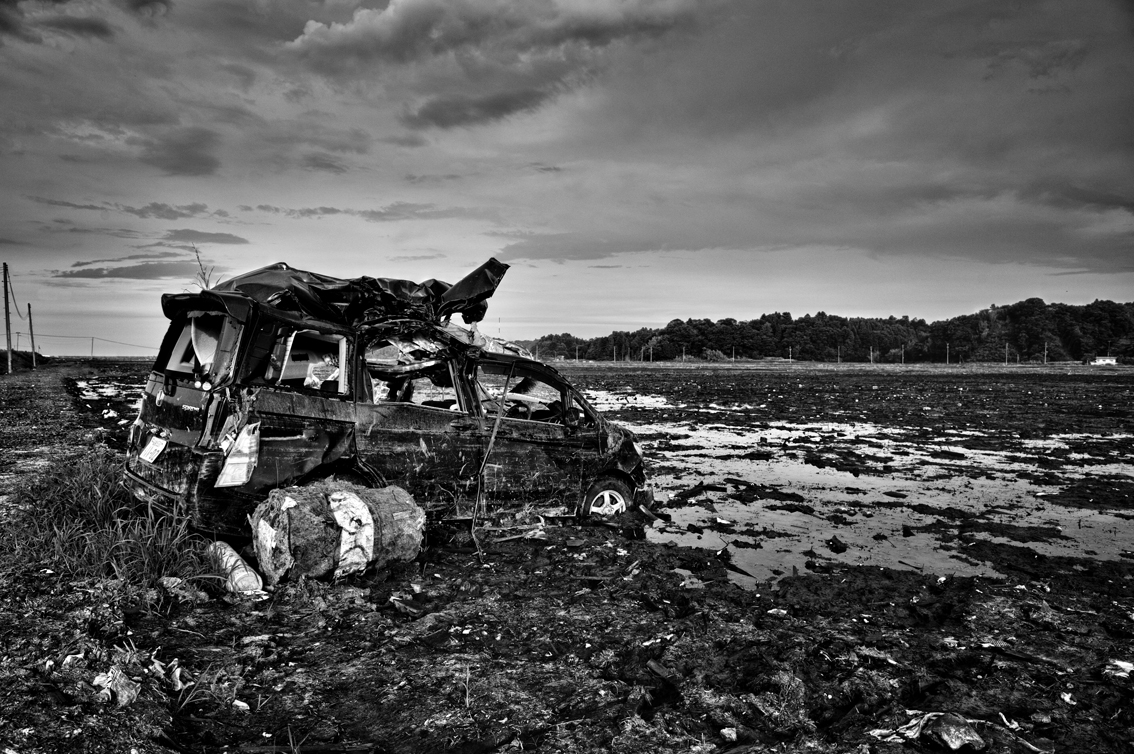 Pierpaolo Mittica (2011), Effetti dello tsunami lungo la costa, Odaka, dalla serie Fukushima ‘No-Go Zone’.
